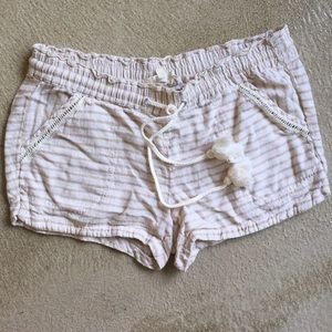 Linen blend shorts